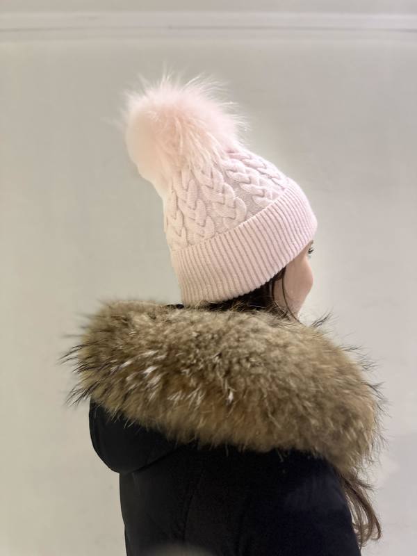 Flettet Ull lue med pelsdusk  Lyse rosa - Guttogpike