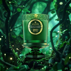 Duftlys - Bewitching Banyan Forest 241g, 60t  - Voluspa